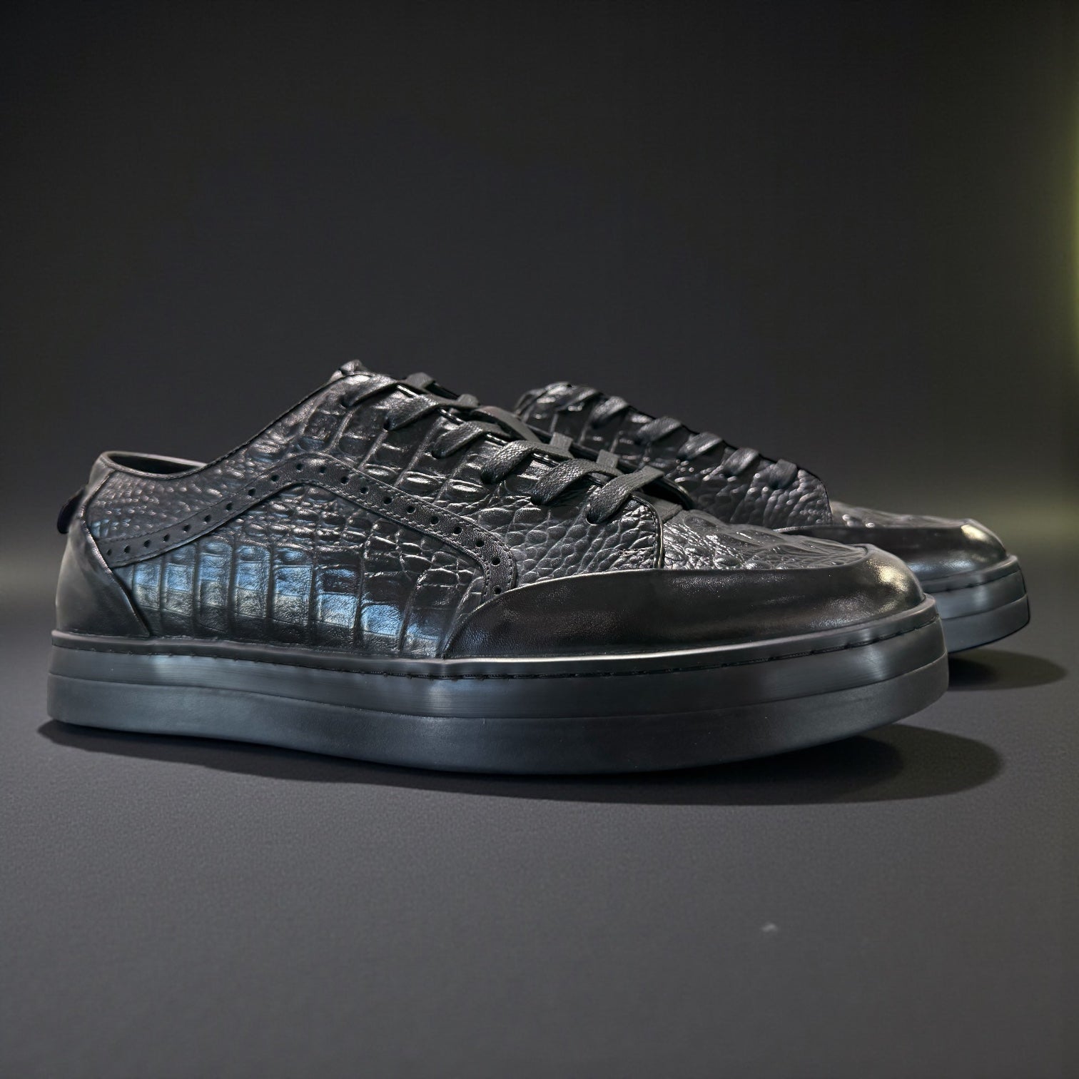 Pre-Order Giovanni Timo Men’s Croco Print Leather Sneaker - Black