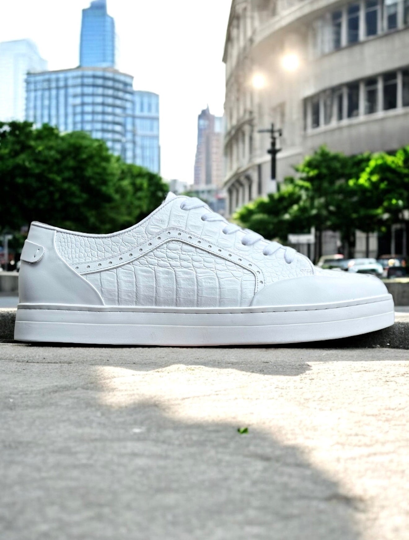 Giovanni Timo Men’s Croco Print Leather Sneaker - White