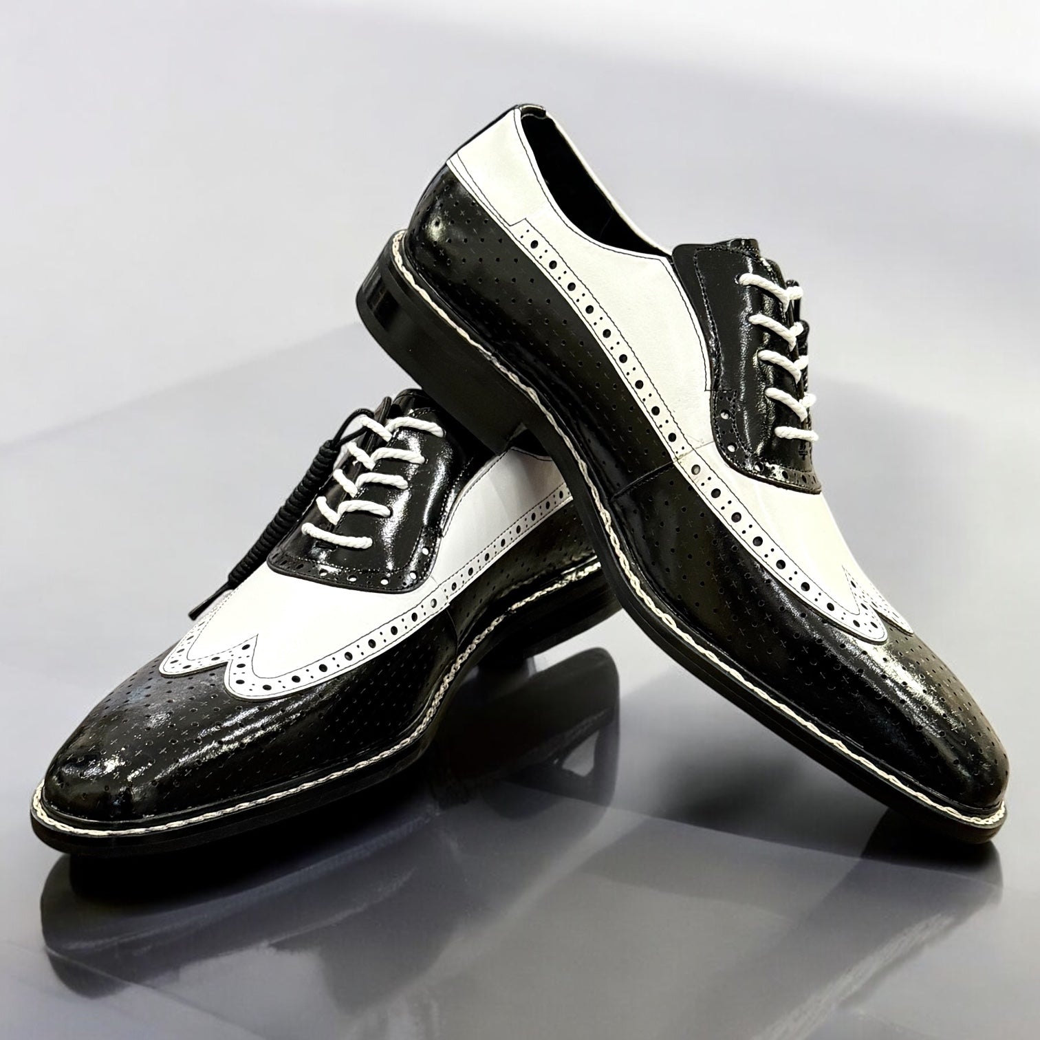 Giovani "Rio" Leather Shoe (Black/White)