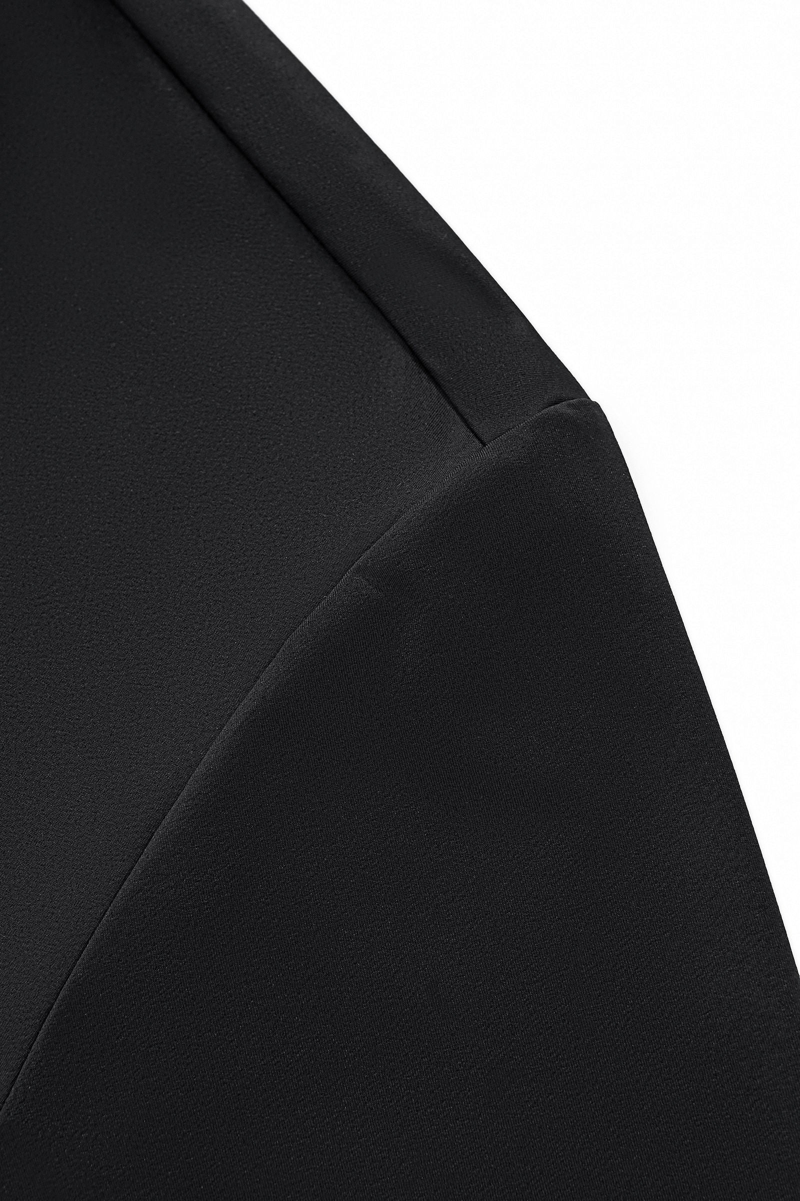Perforated Collar Performance Polo – El Baron BLACK/GOLD