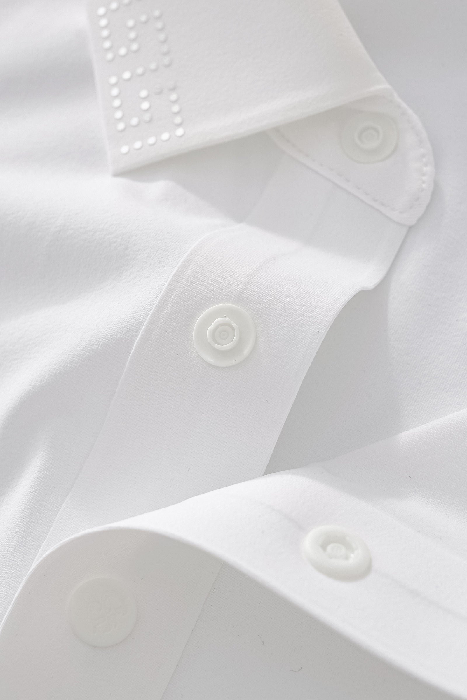 Perforated Collar Performance Polo – El Baron WHITE/SILVER