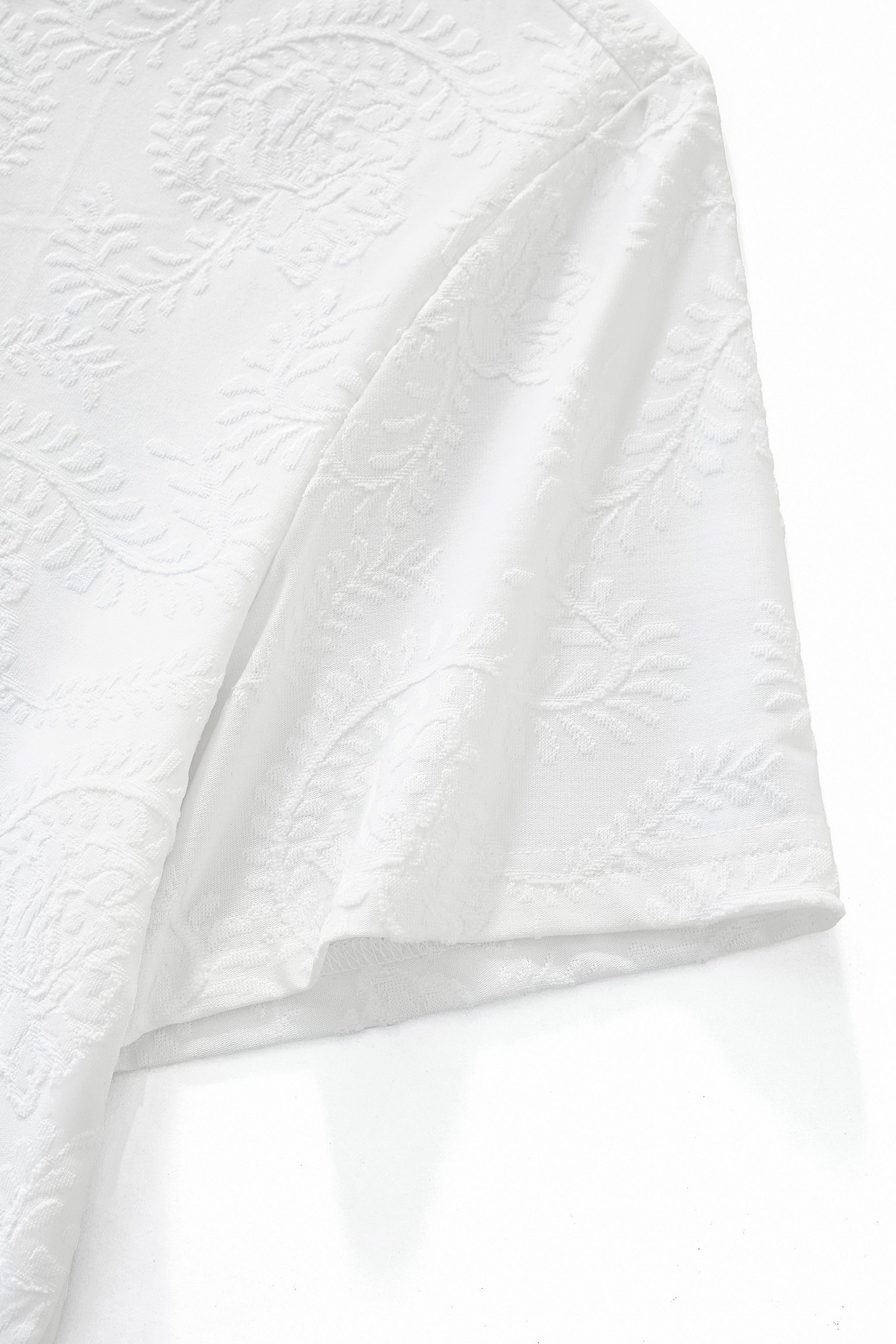 Embossed Paisley Tee – El Baron WHITE