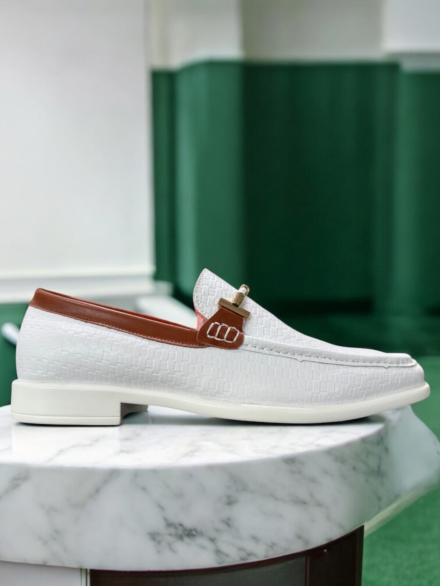 Tayno Loafer (White)