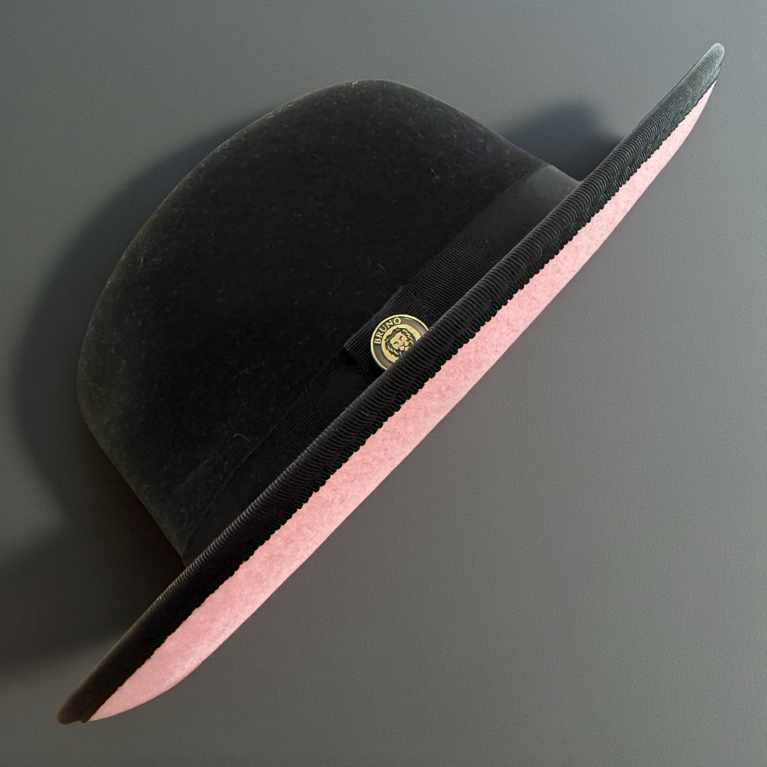 Bruno Capelo Red Bottom Hat "keenan" (Black/Pink)