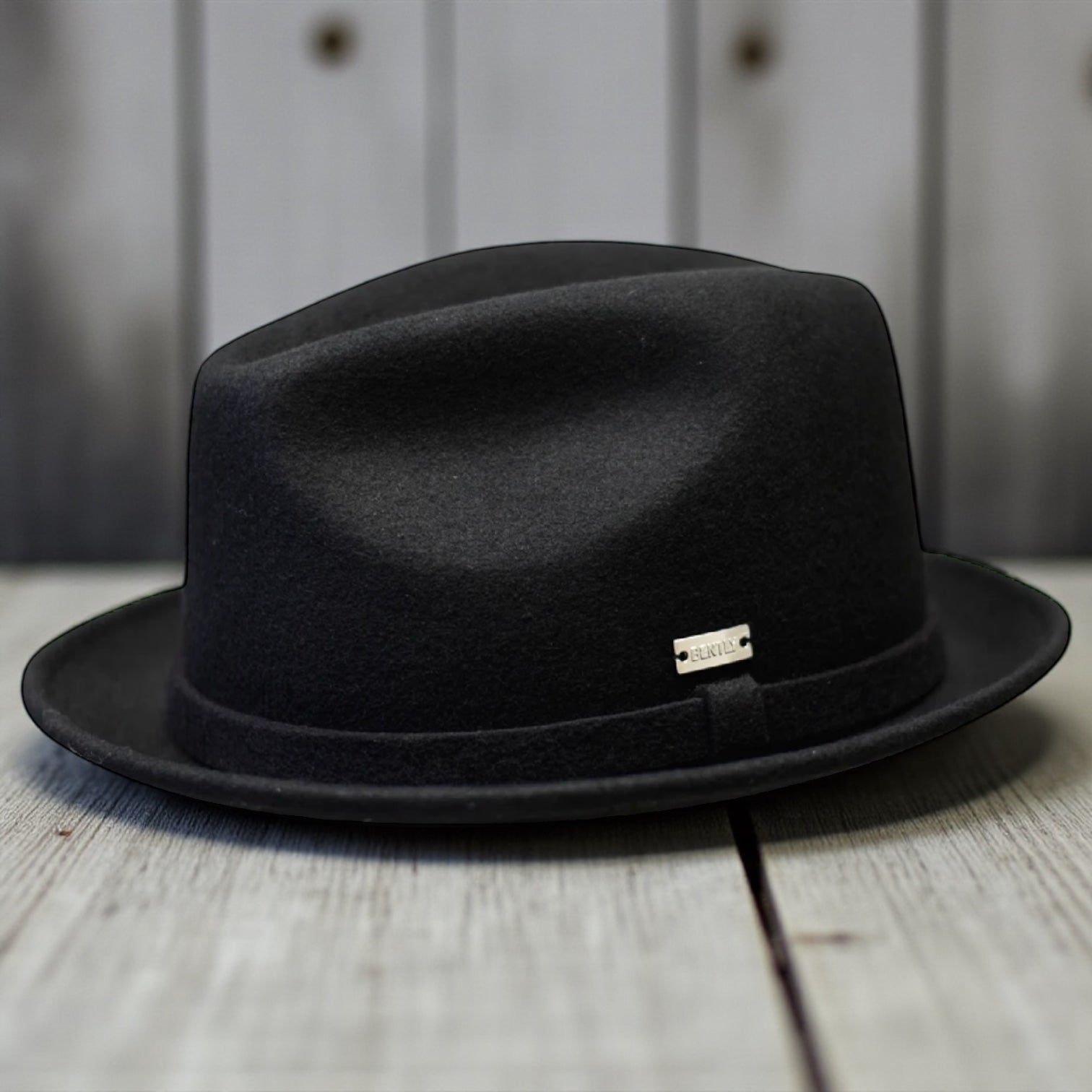 Bently Stingy Brim Hat (Black Aiden)