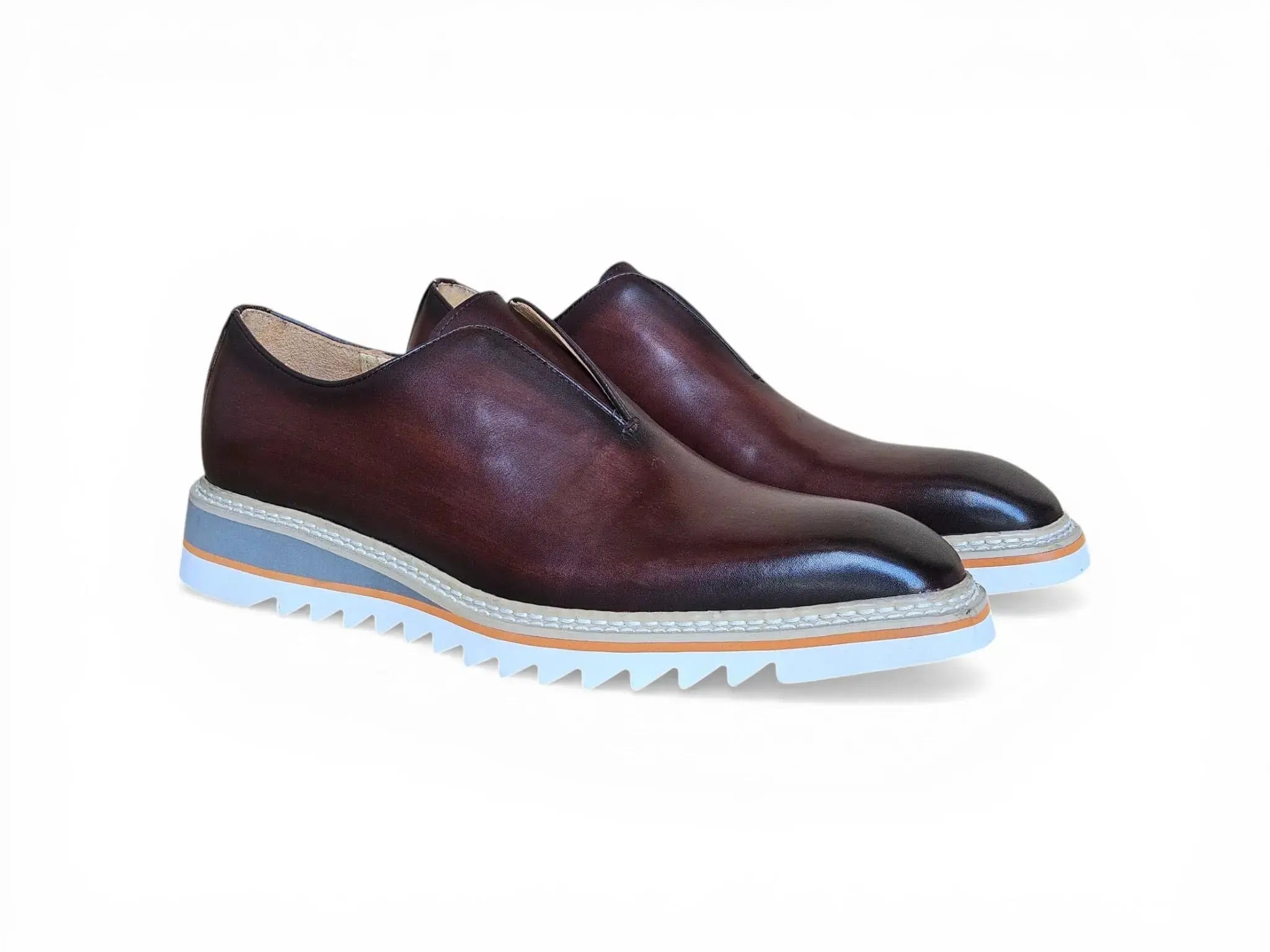 Laceless Loafer with Contrast color lightweight sole
