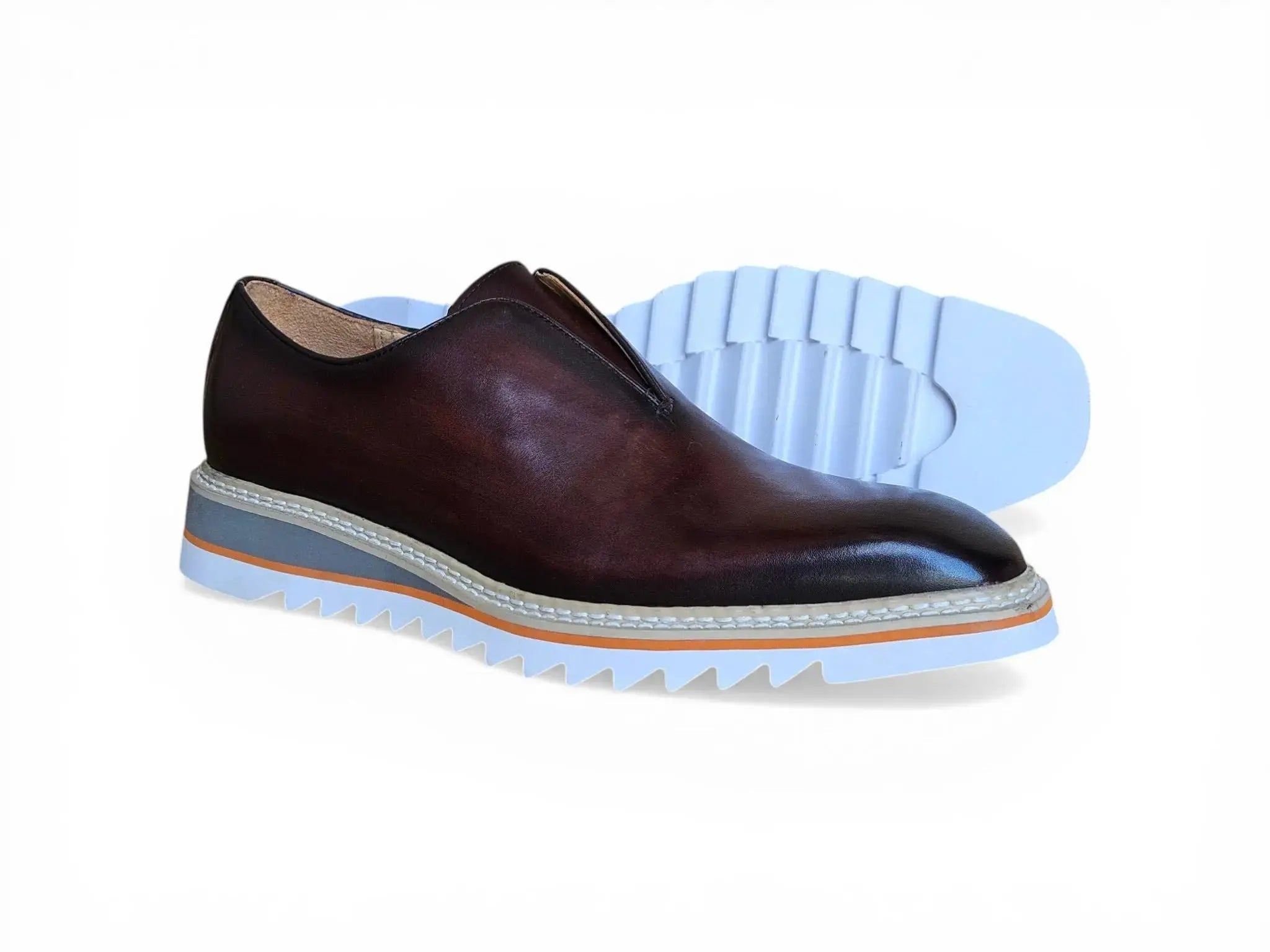 Laceless Loafer with Contrast color lightweight sole