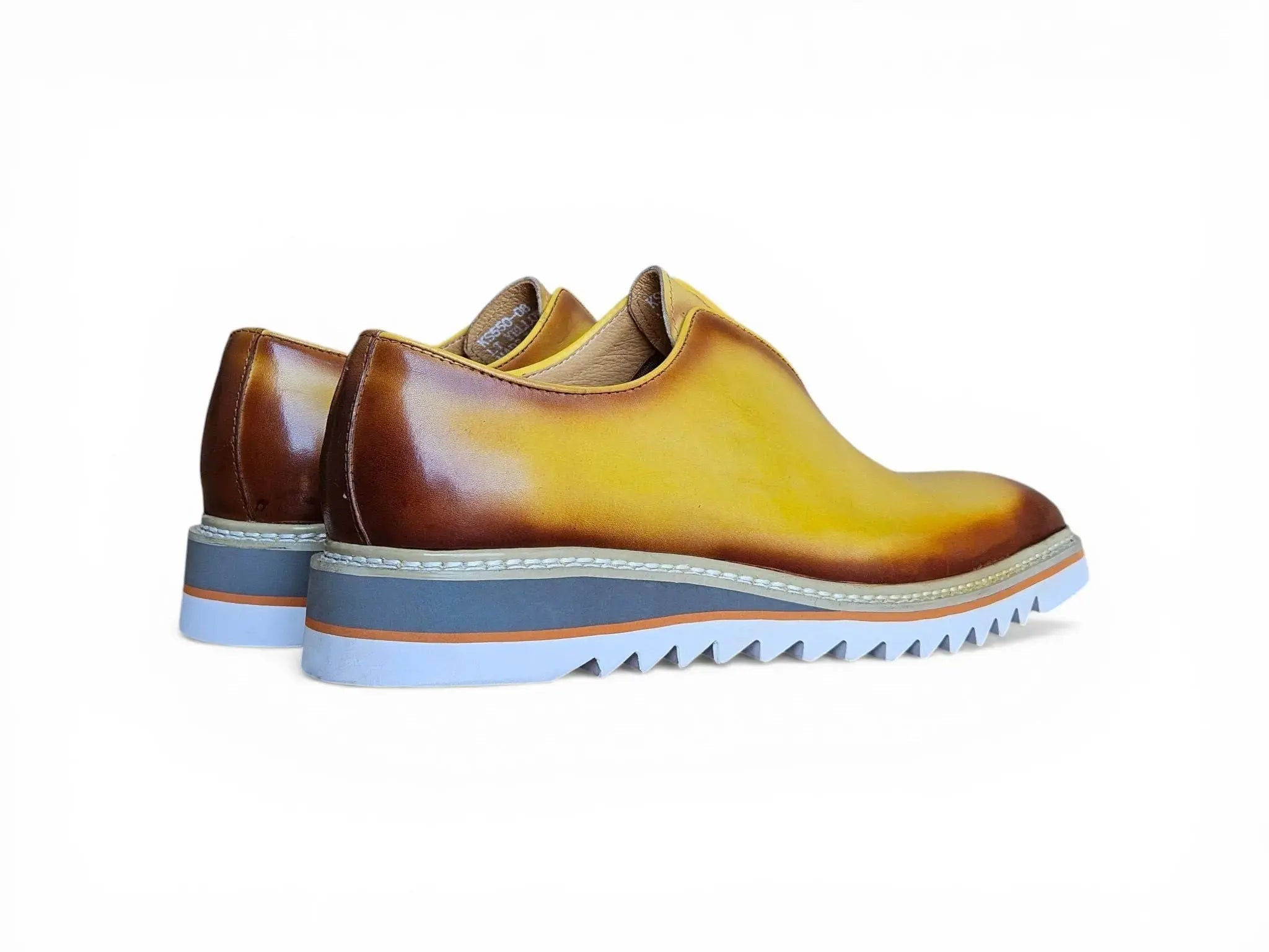 Laceless Loafer with Contrast color lightweight sole