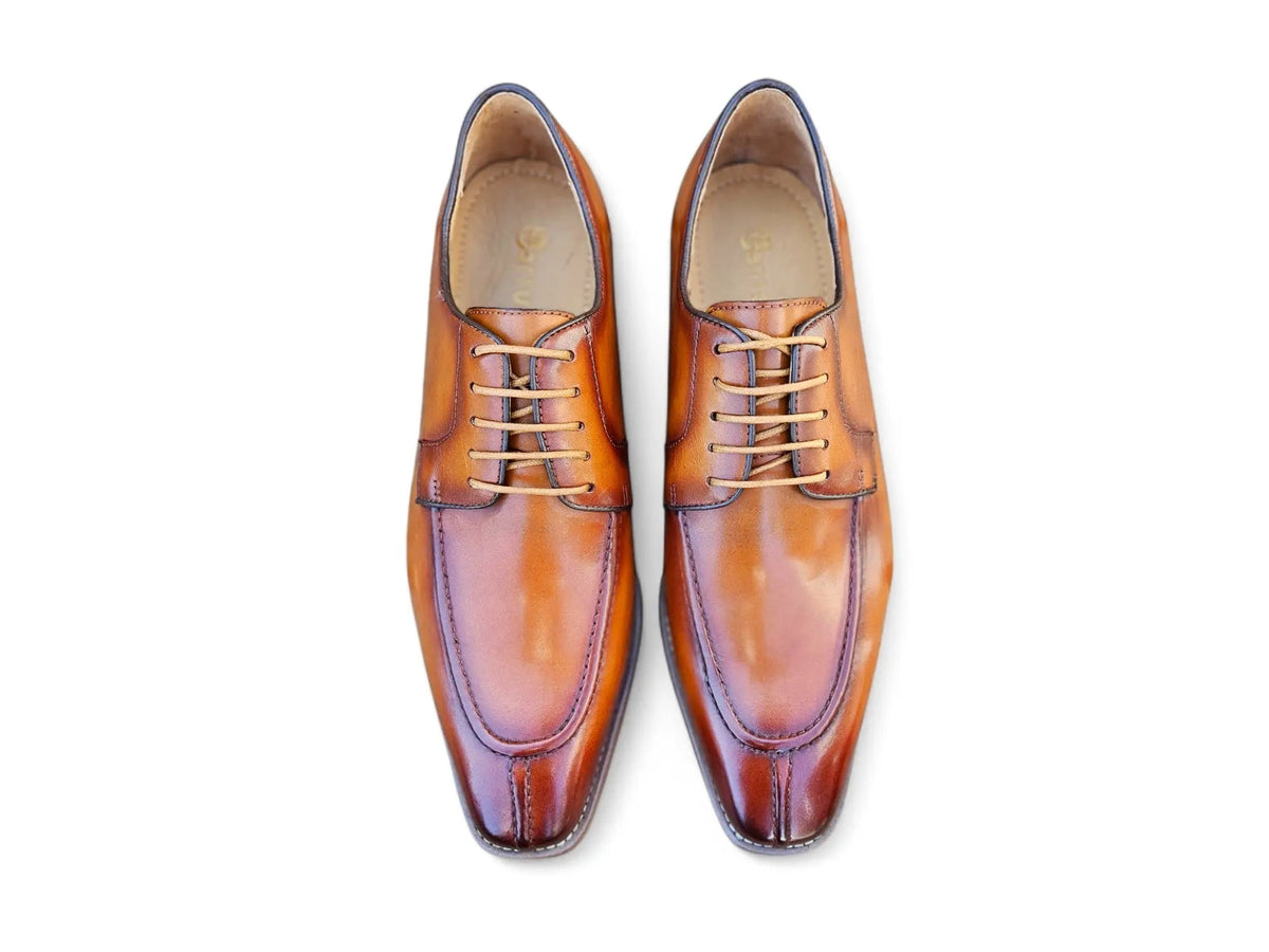 Split Toe Oxford in Leather Sole