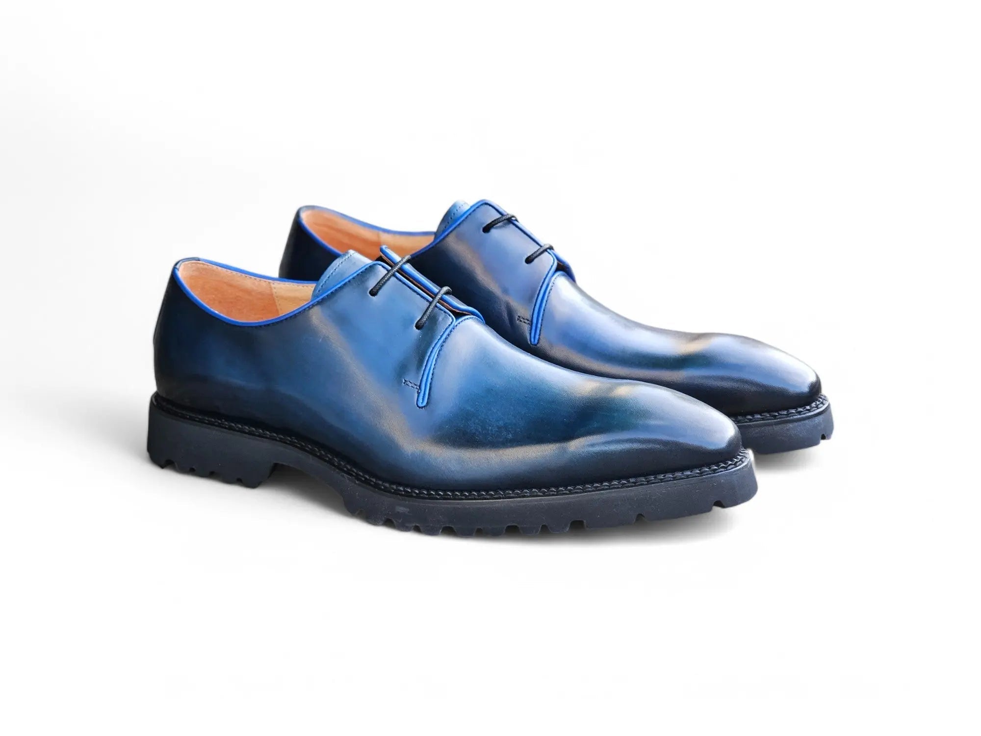 Whole Cut Derby With Lug Sole