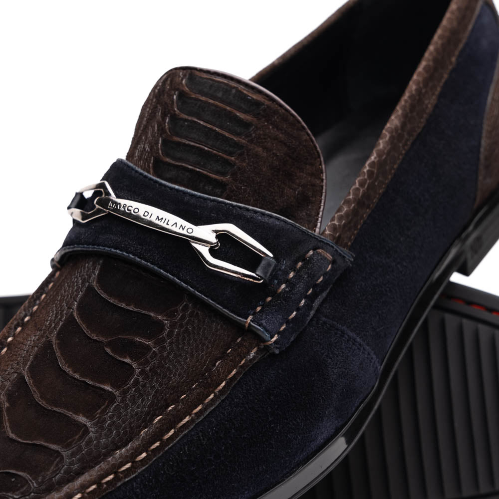 Hugo Brown / Navy