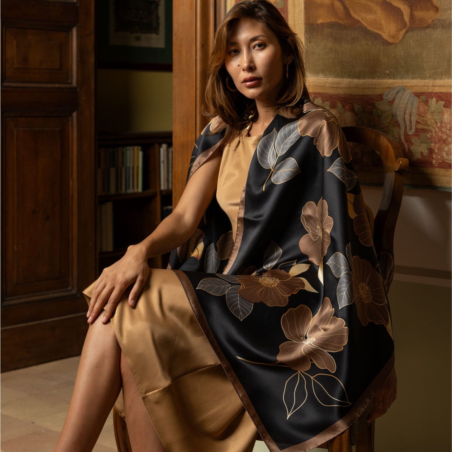 Laura - Silk Scarf Shawl - Black