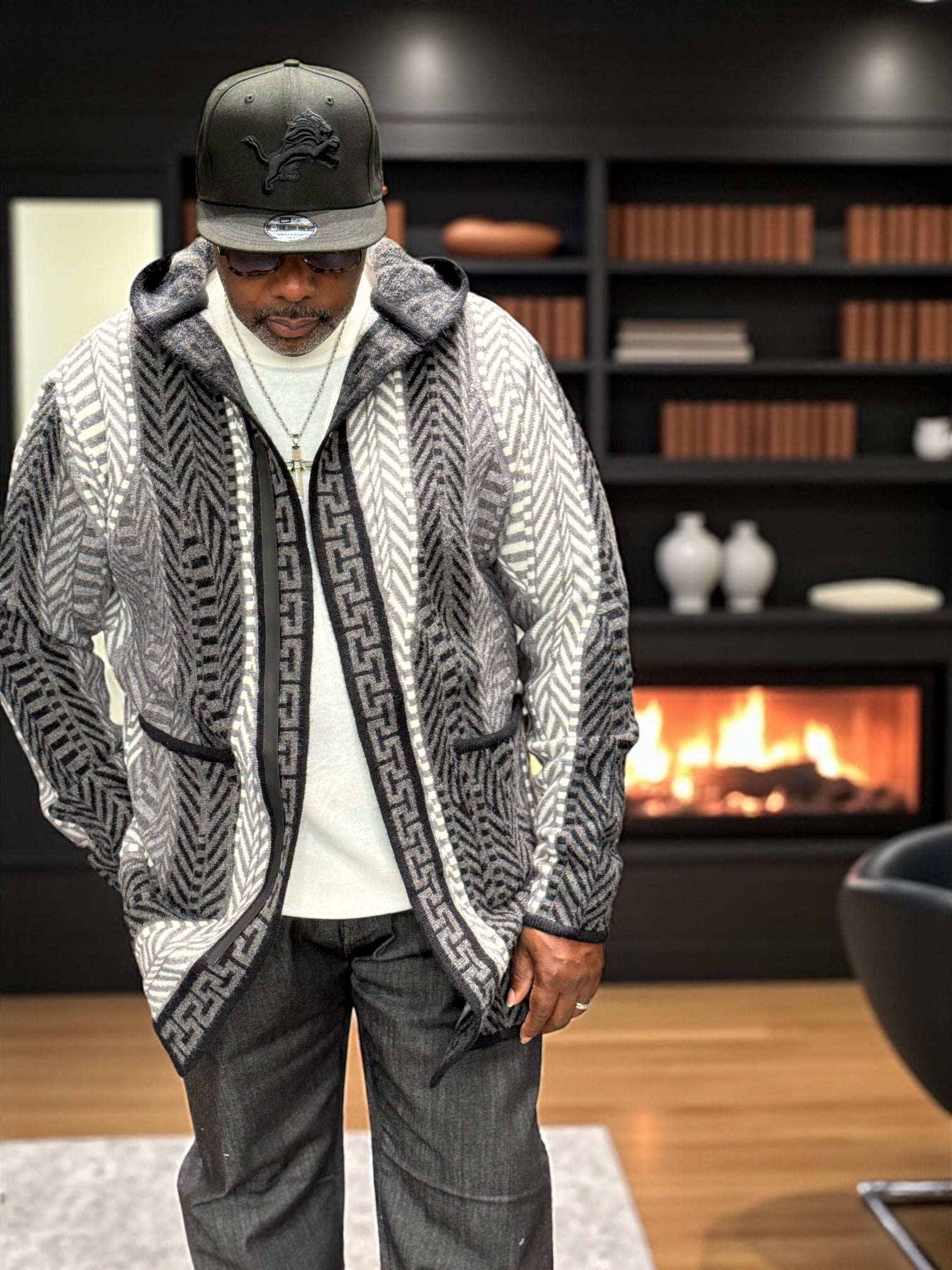 Silversilk "Monarch" 3/4 Length Sweater (Black)