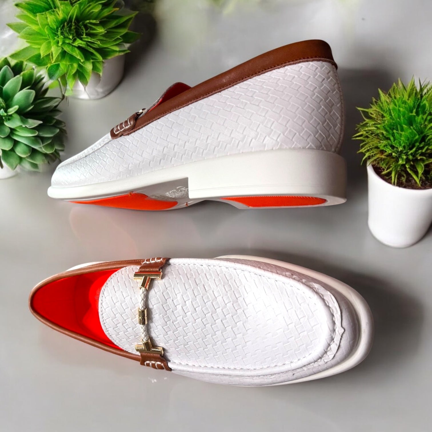 Tayno Loafer (White)