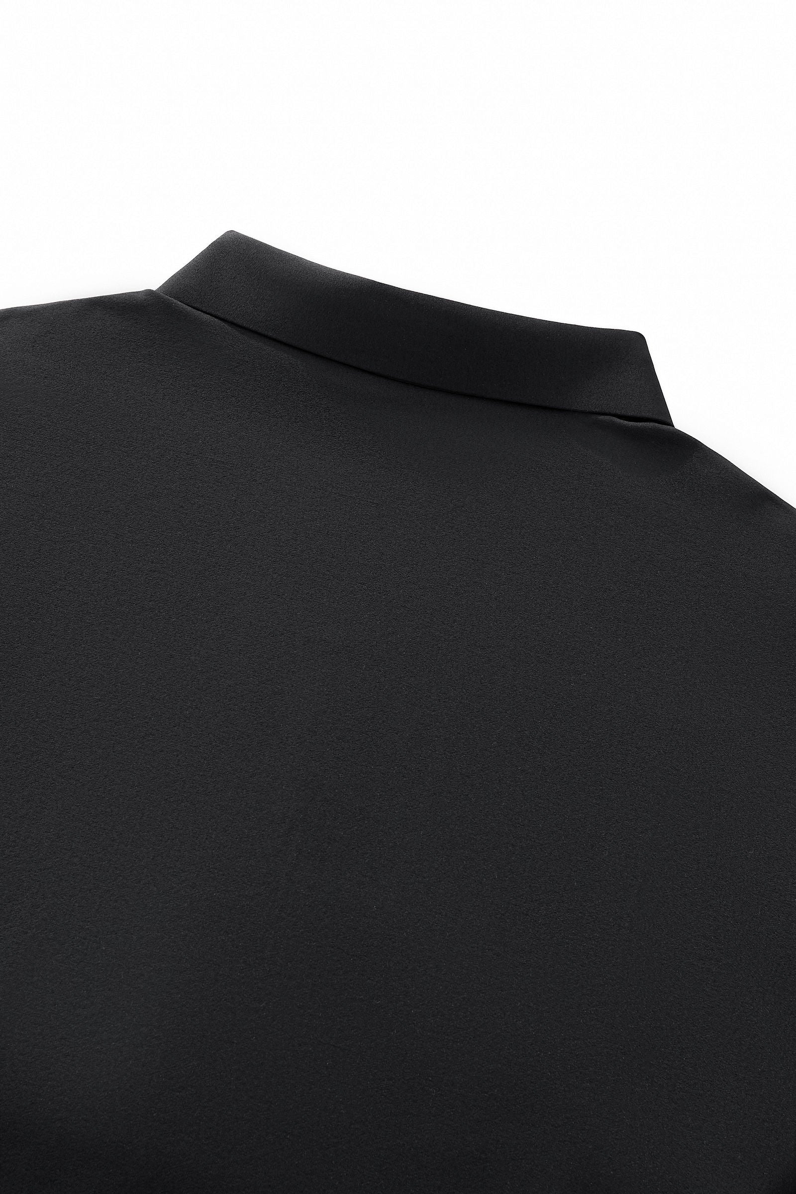 Perforated Collar Performance Polo – El Baron BLACK/SILVER