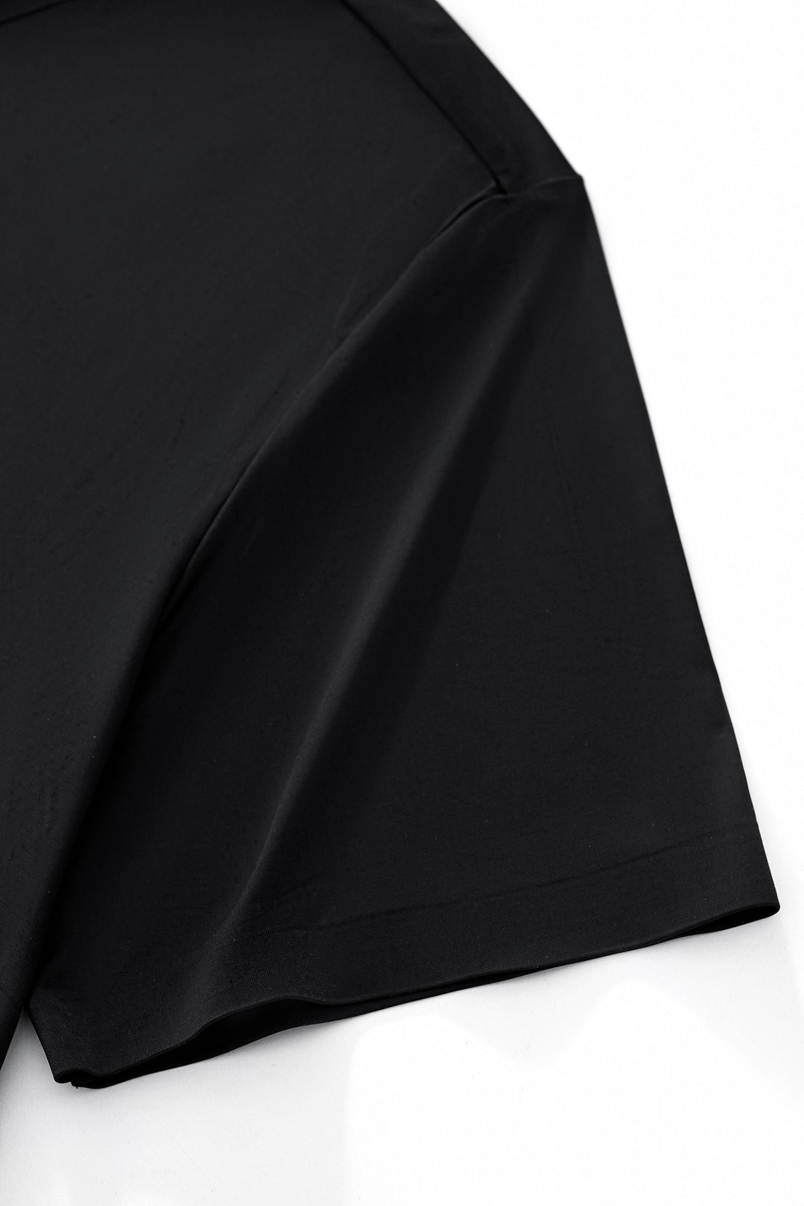 Embossed Placket Performance Polo – El Baron BLACK