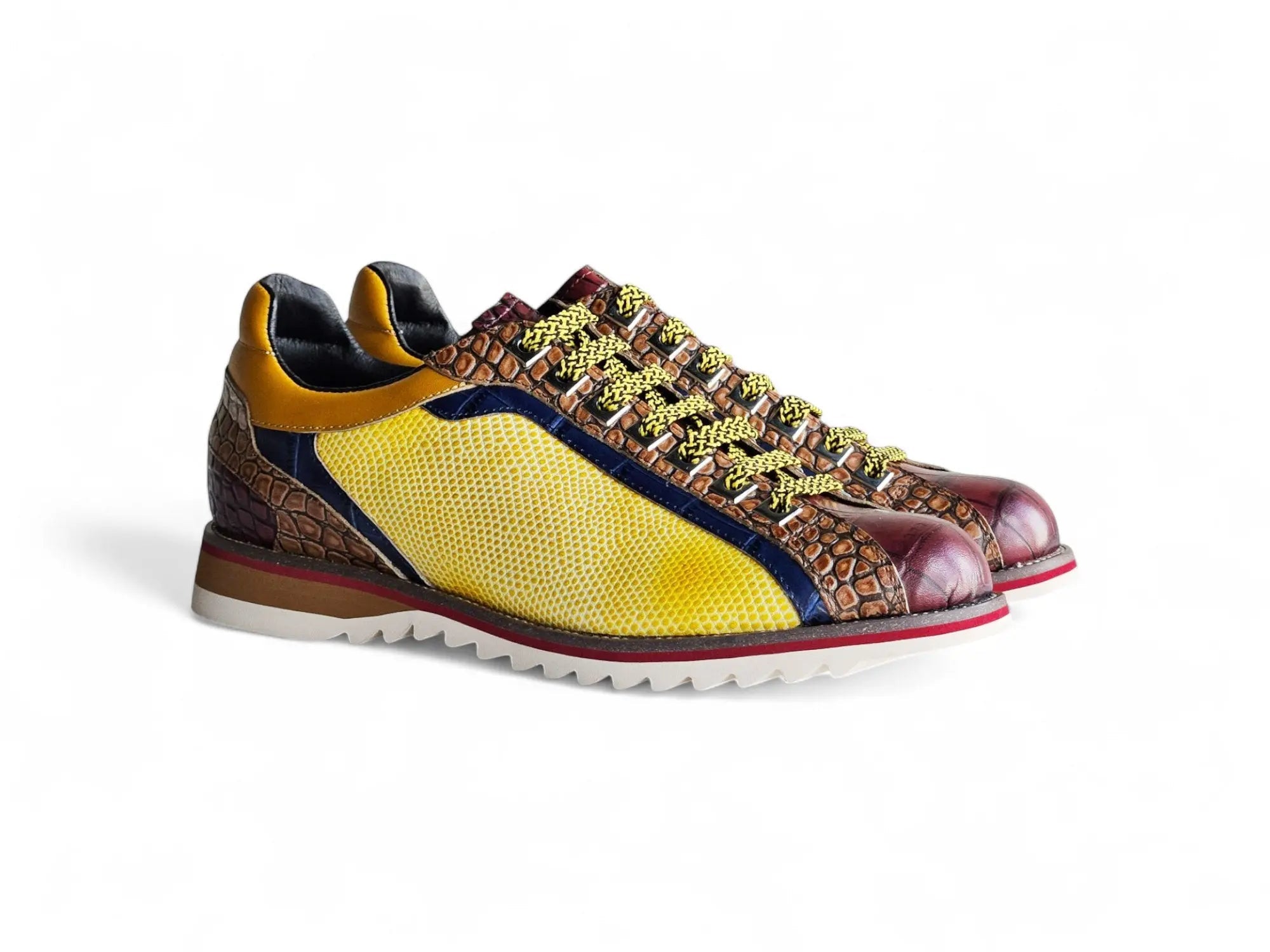 Carrucci Apex Explorer Sneaker