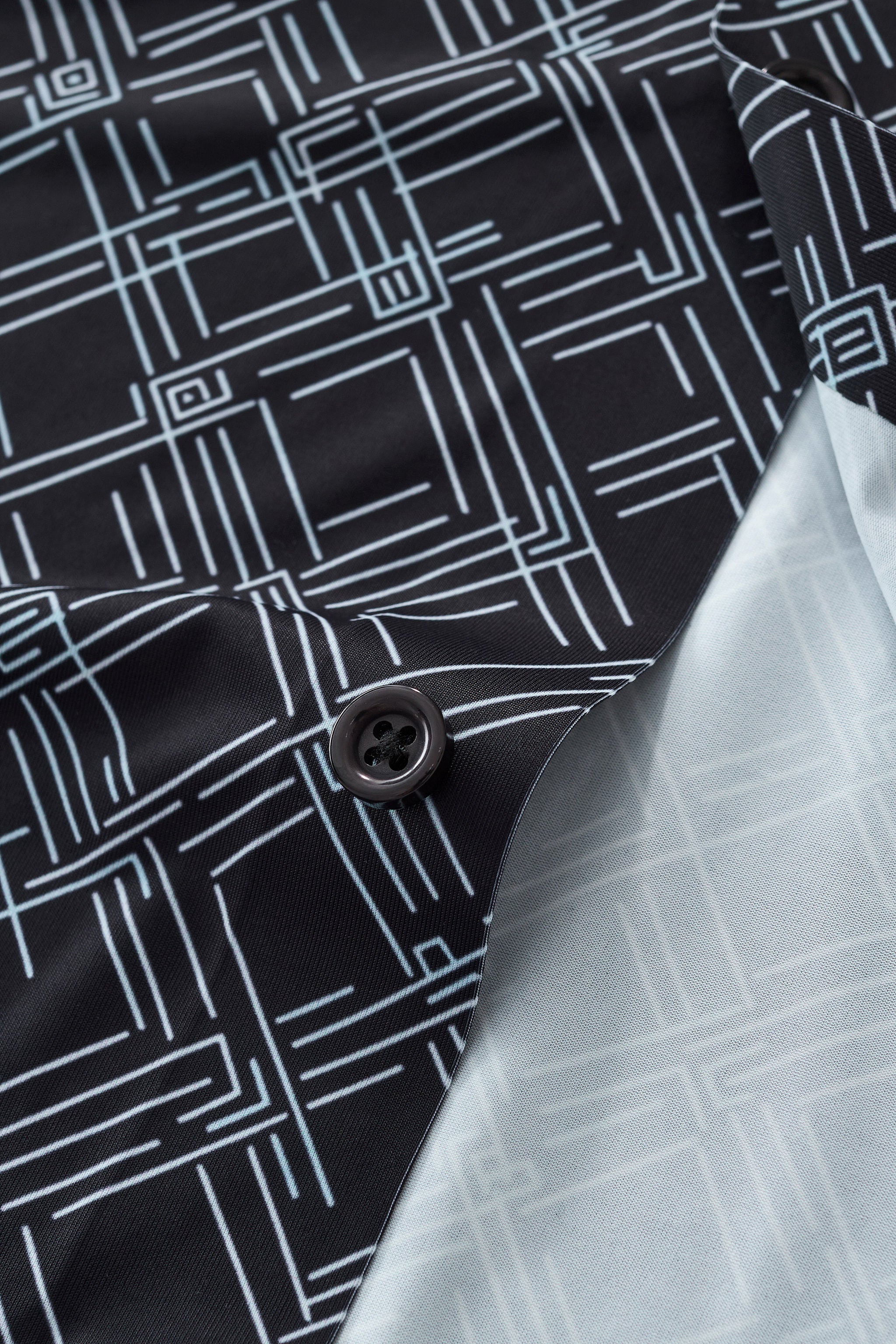 Seamless Geo Print Shirt – El Baron BLACK