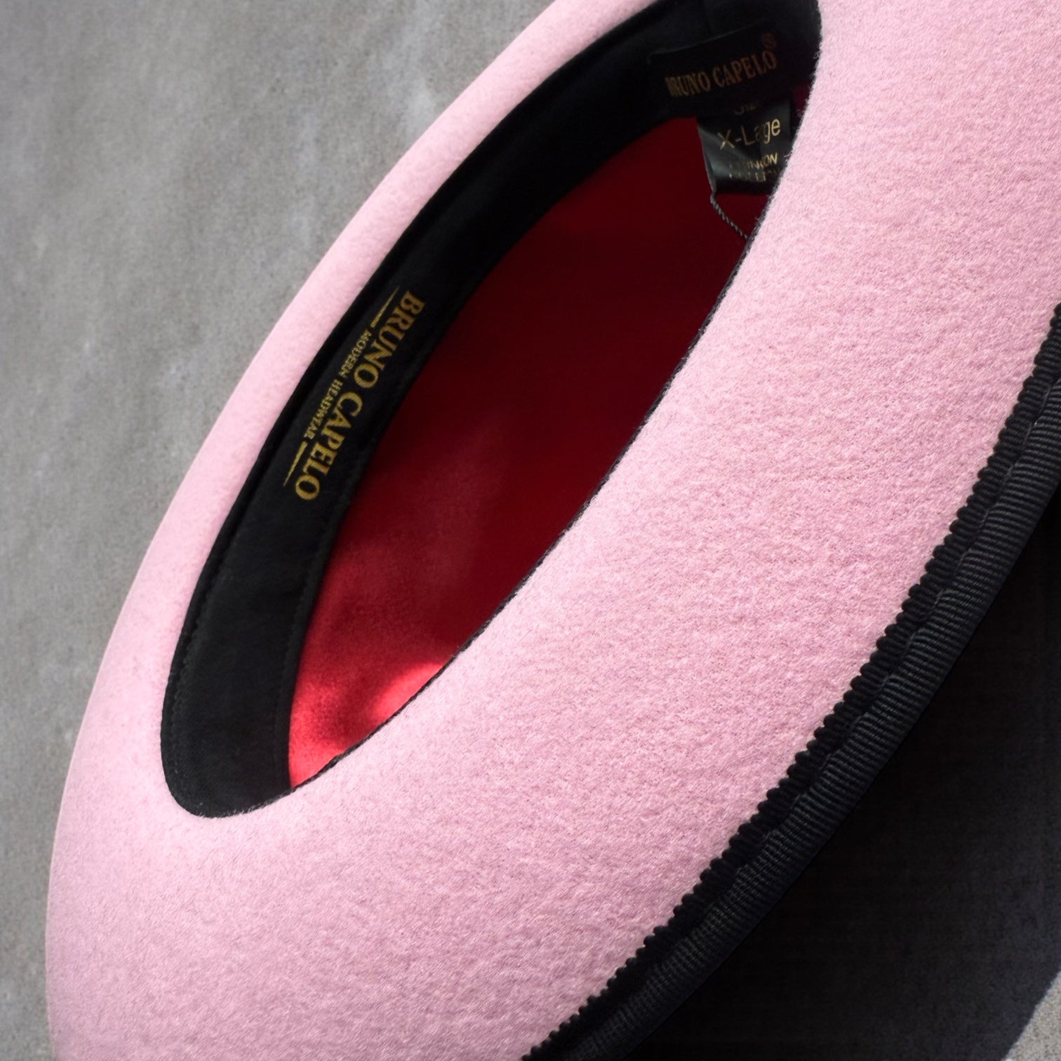 Bruno Capelo Red Bottom Hat "keenan" (Black/Pink)