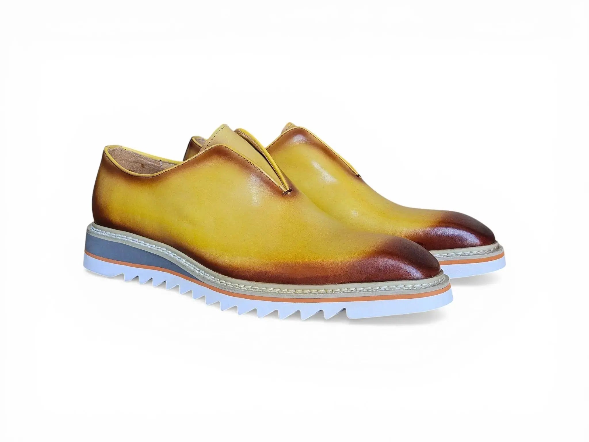 Laceless Loafer with Contrast color lightweight sole