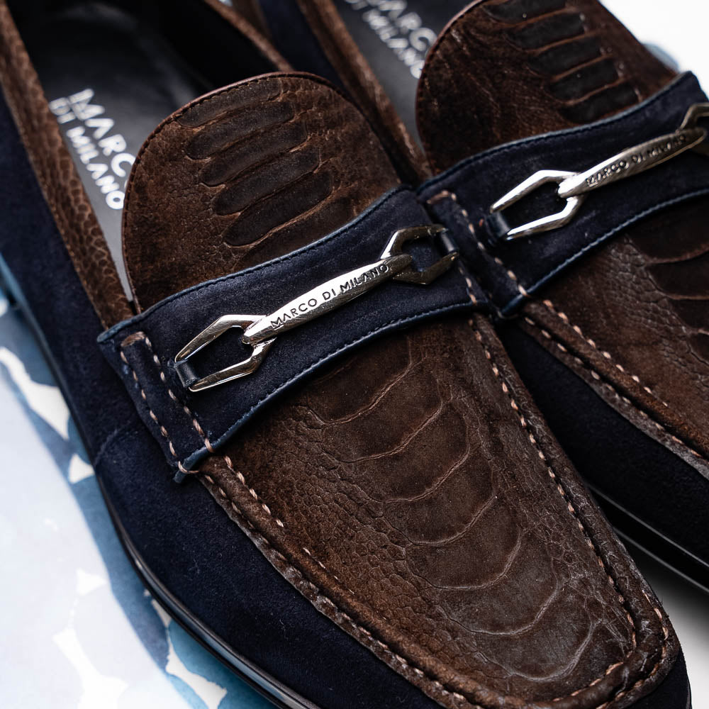 Hugo Brown / Navy