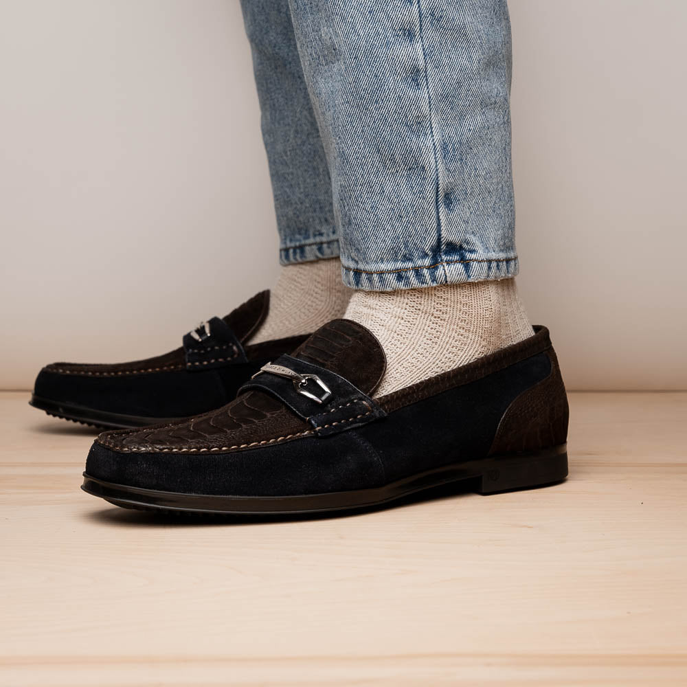 Hugo Brown / Navy